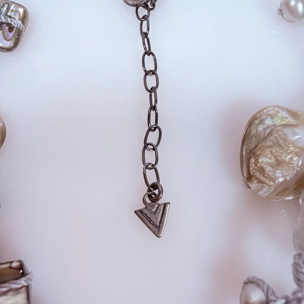 Silpada Necklace Boardwalk Sterling Silver Mother of Pearl Quartz Shell N2098